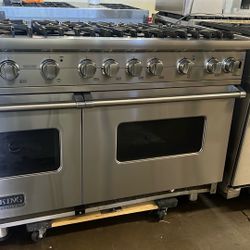 VIKING 48”WIDE ALL GAS RANGE STOVE 8 BURNERS 