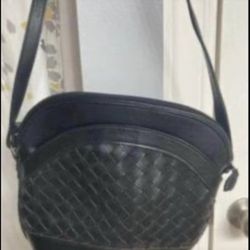 New Black Purse With Adjustable Strap 