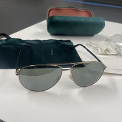 Gucci sunglasses GG0137S Gold New ***