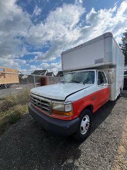 1999 Box truck ford F 350