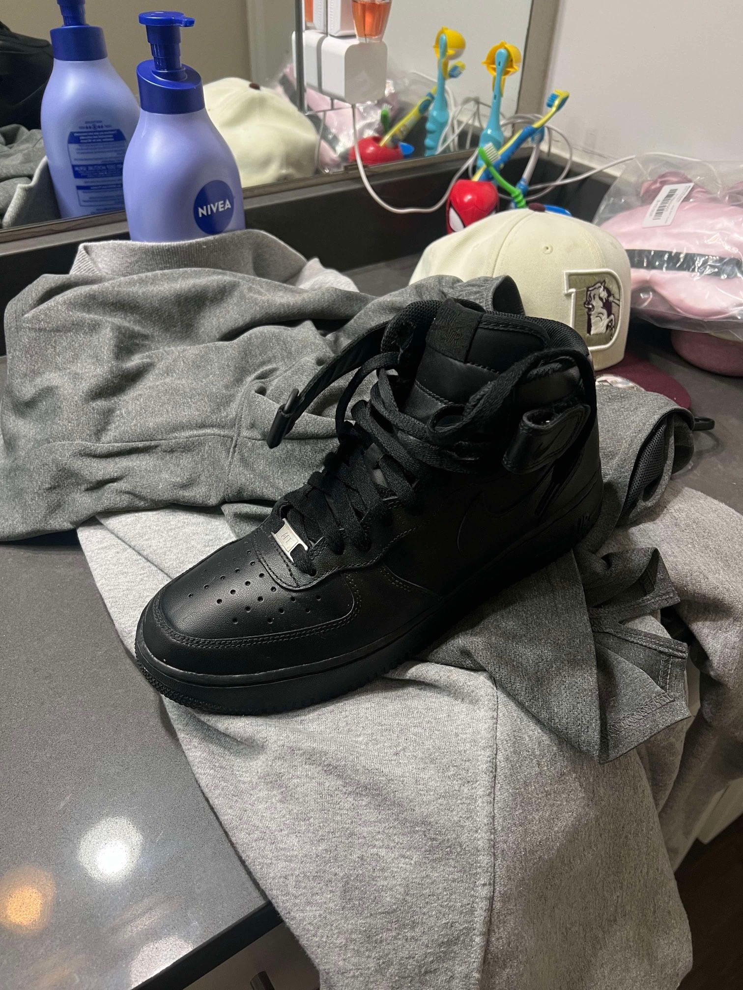 Jordan And Nikes Shoes 