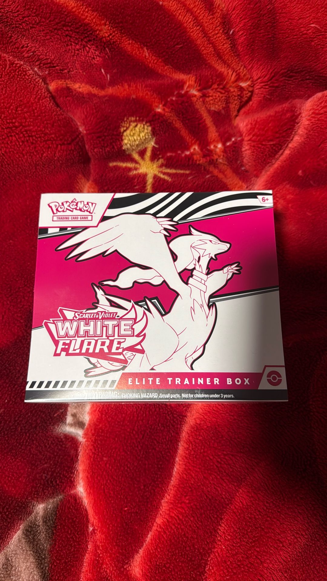 Pokémon White Flare ETB