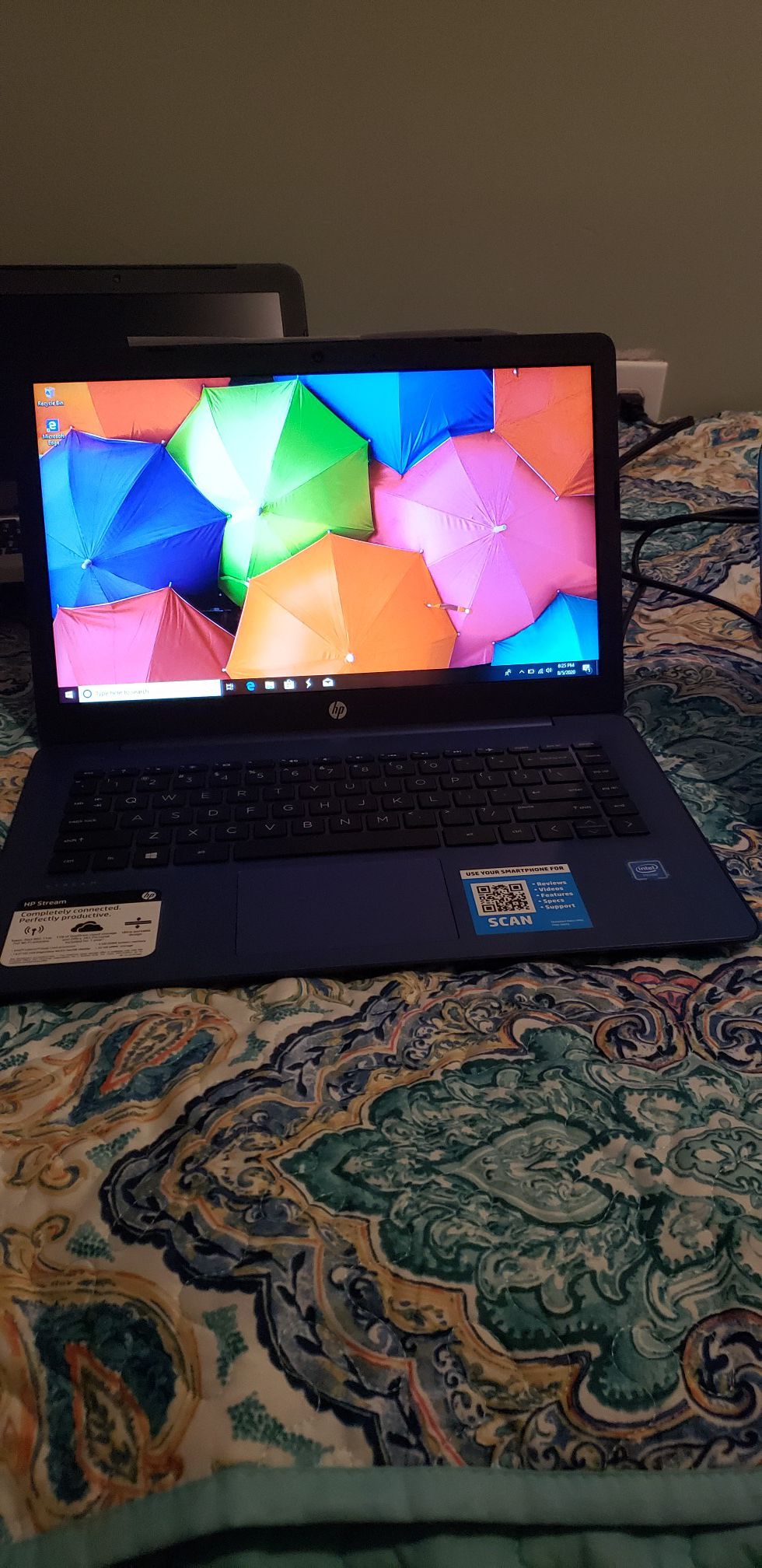 A BRAND NEW LAPTOP FOR SALE.