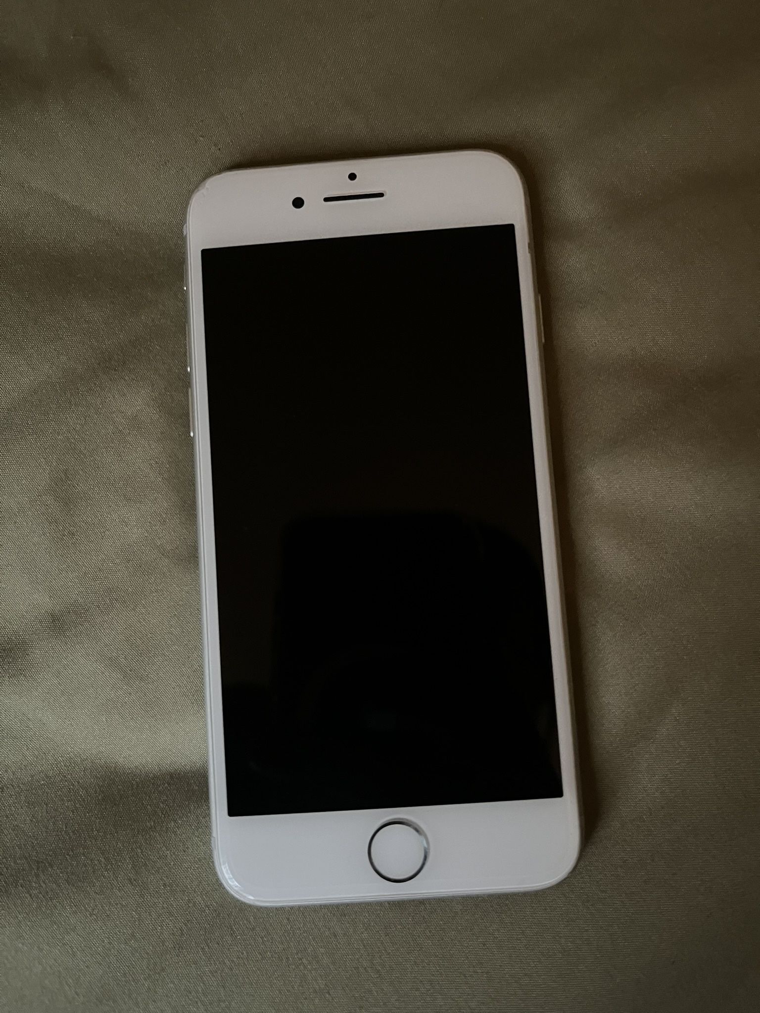 iPhone 8 Unlocked
