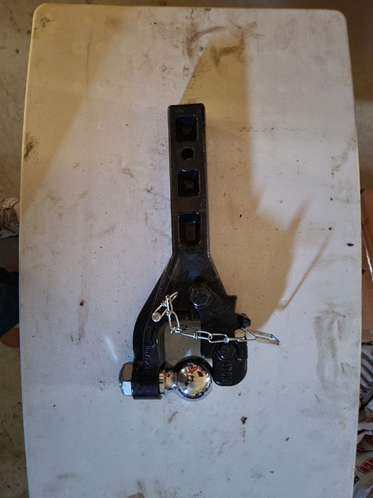 Buyers 6 Ton Pintle W/ Ball