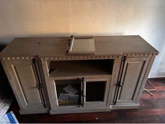 Free tv stand
