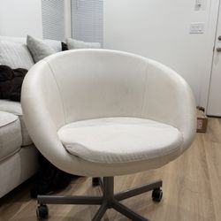 white desk chair free