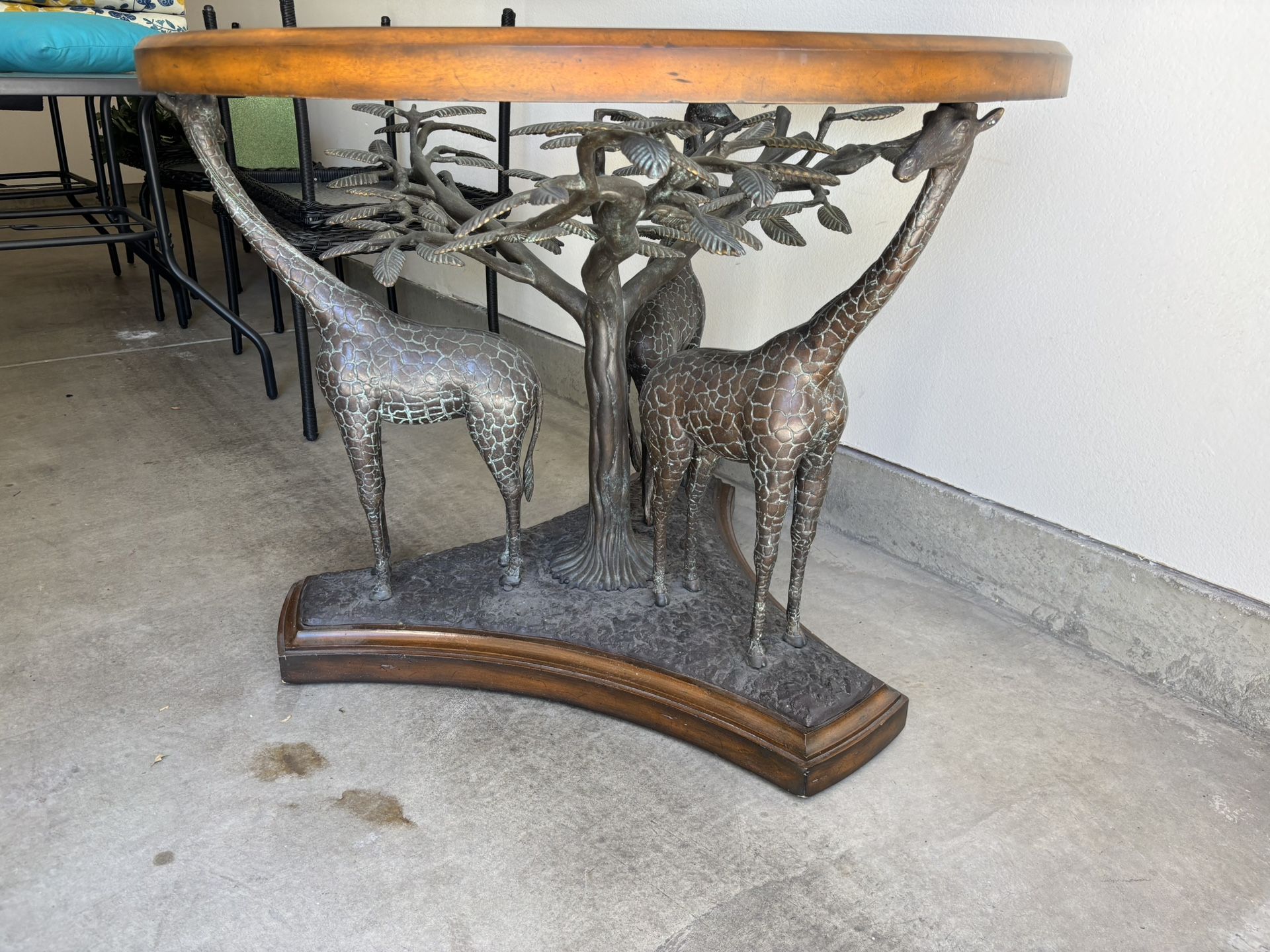 Gorgeous And Unique Figural Giraffe Side Table Or Or Dining Table