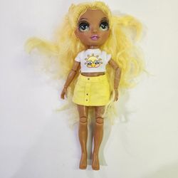 Rainbow High Junior High Sunny Madison Yellow Fashion Doll MGA