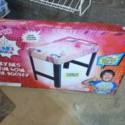 Air Hockey Table