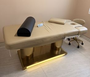 Massage/facial bed
