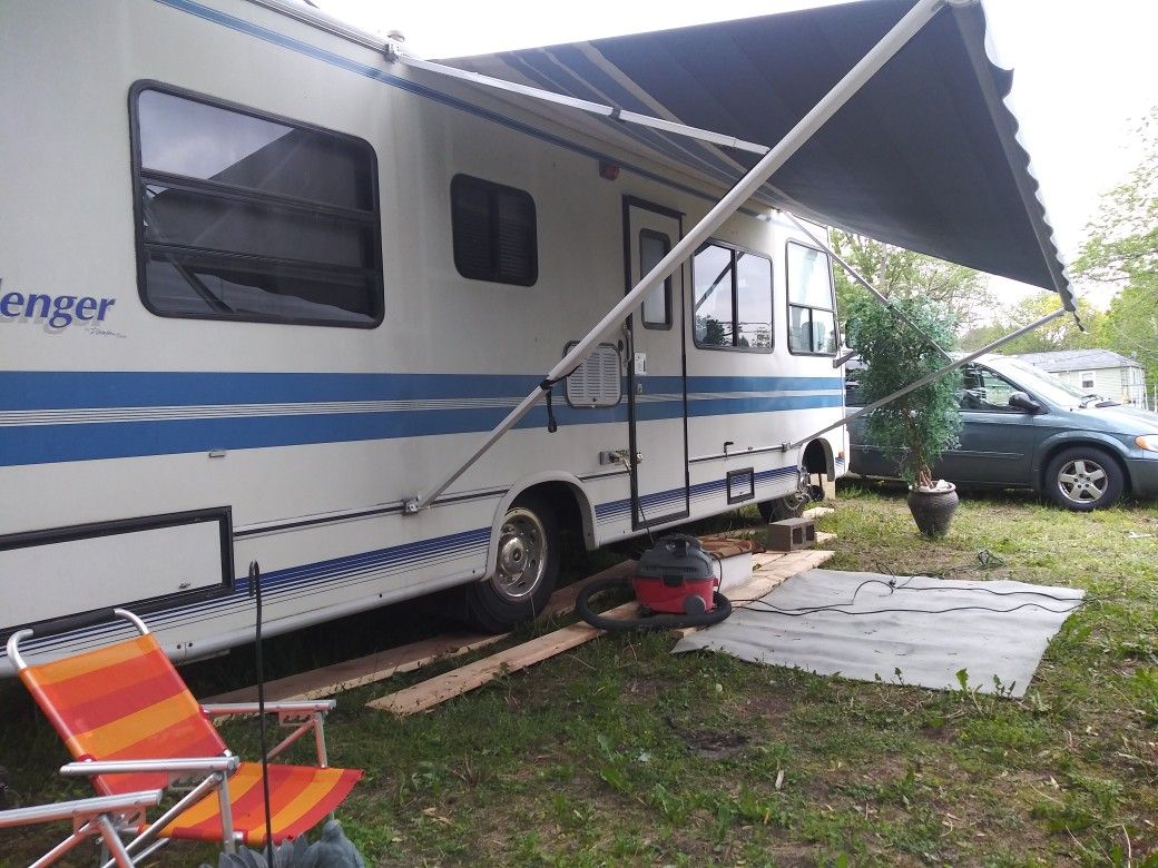 1992 Chevy Damon Challenger Motor Home