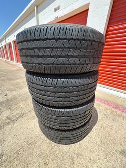 275/55R20 Michelin Defender LTX M/S Tires Llantas Chevy Gmc 20s