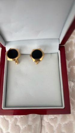 Men’s cufflinks