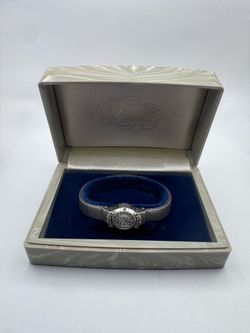 Vintage Seiko Women’s 21 Jewels Mechanical Watch with Original Case