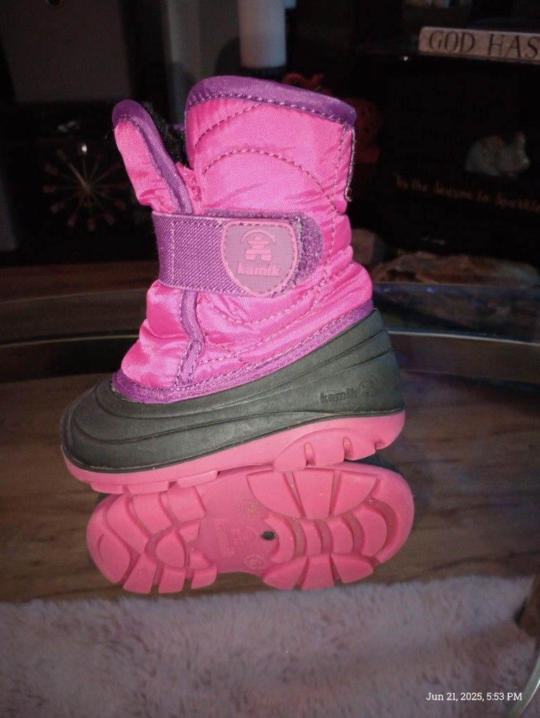 Baby Girl Kamik Snow Boots Size 6