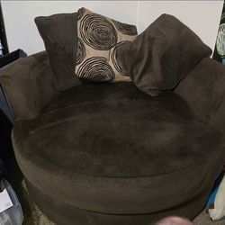 Large round reading chair - perfect for cozy spaces