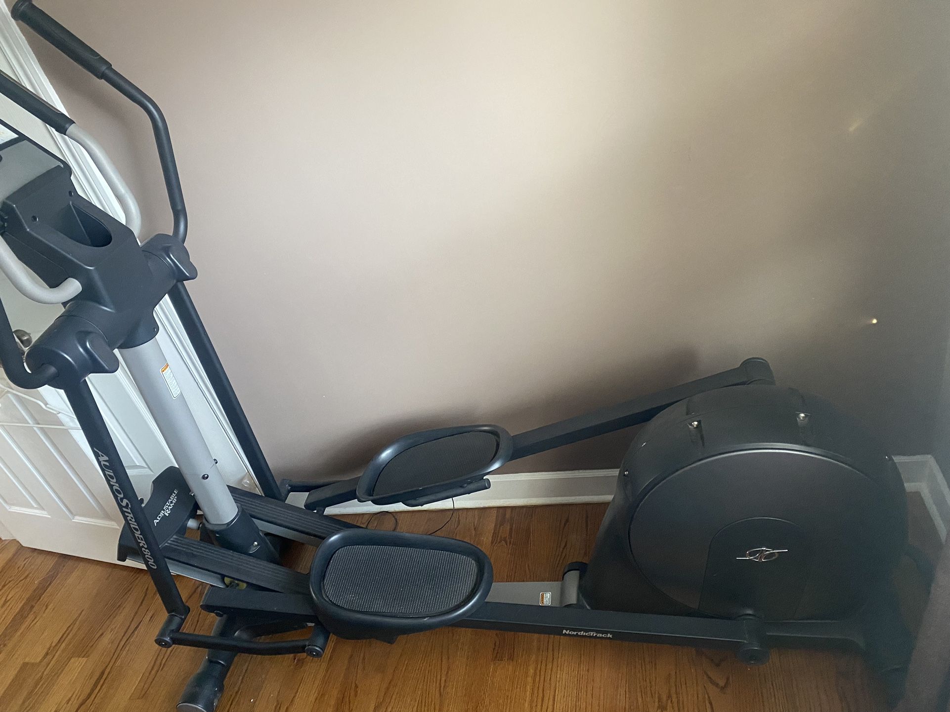 Nordictrack AudioStrider 800