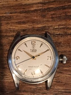 Vintage Tudor with Framed Rose on the dial.