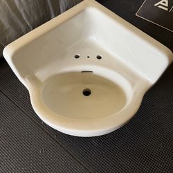 1920s porcelain corner sink
