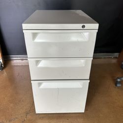 Herman Miller Filing Cabinet - W/o Key