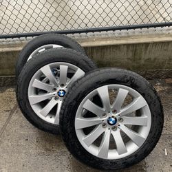 set of wheels 18 and 17 size.  BMW 2010, 745, and BMW 2006, 325. very good condition .500 USD.
