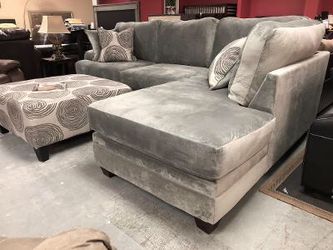 BRAND NEW CHAMPION FABRIC OVER SIZED SECTIONAL