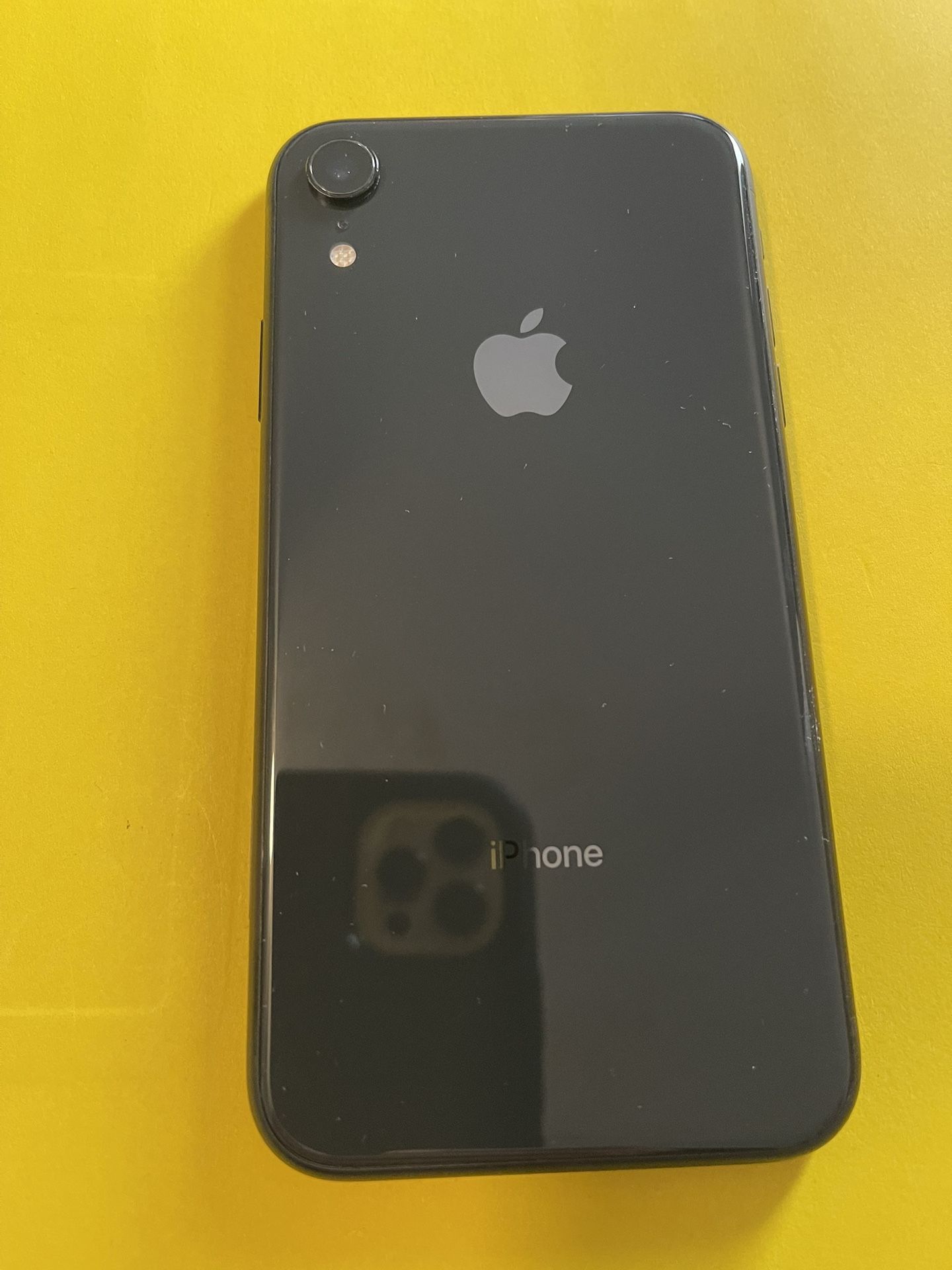 Apple iPhone XR 64gb AT&T/cricket Firm Price $200