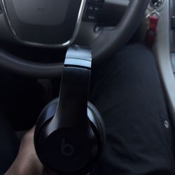 Beats Studio Pro