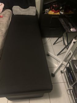Lash Bed