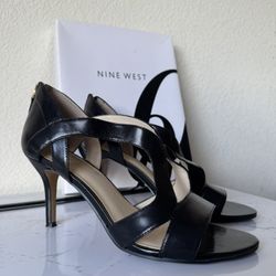 Nine West Women’s Black Zip Heels - Size 9