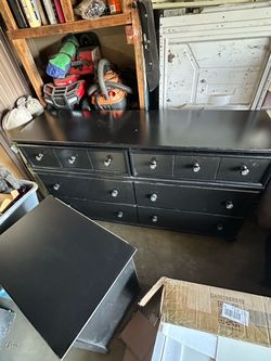 nightstands and dresser