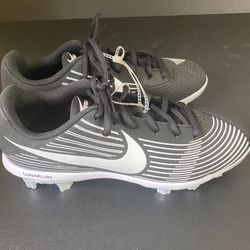 NEW Nike Women’s Lunar Hyperdiamond 3 Pro Softball Cleats Shoes Black & White Size 9. Retail $99.99