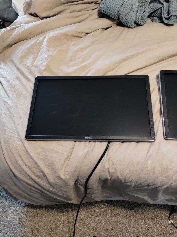 Free Dell LCD Computer Monitors (2)