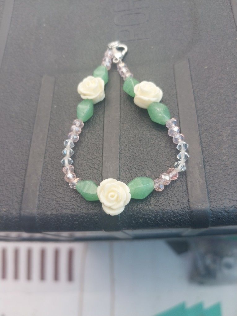 Handmade IVORY ROSE N GLASS BEAD BRACELET