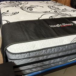 Double Pillow Top Plush Mattress And Box Spring Set 