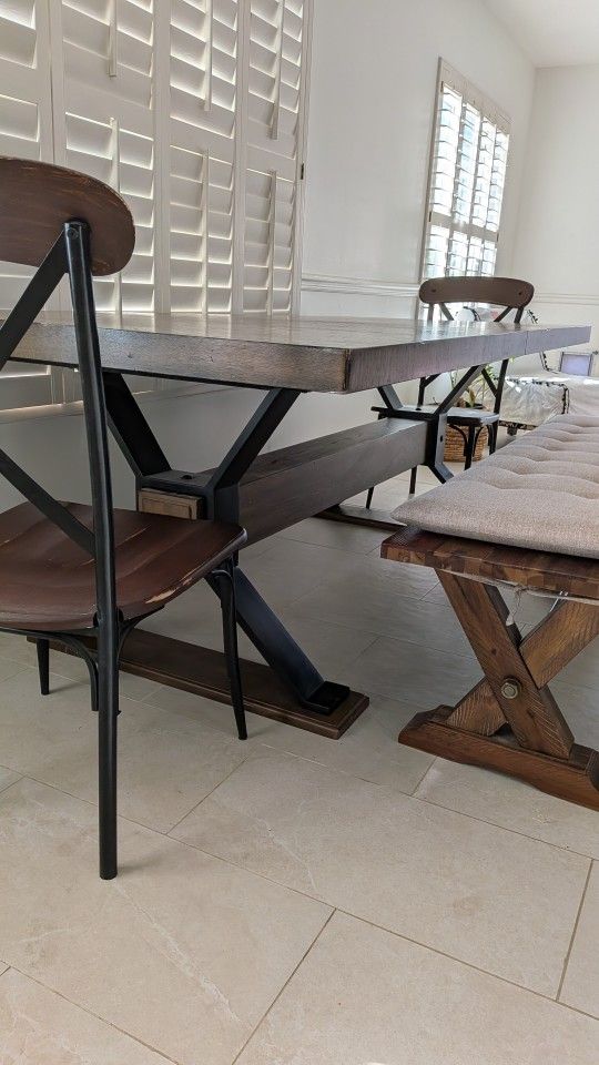 Kitchen table