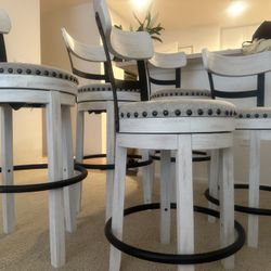 Beautiful Morn Bar Stools 