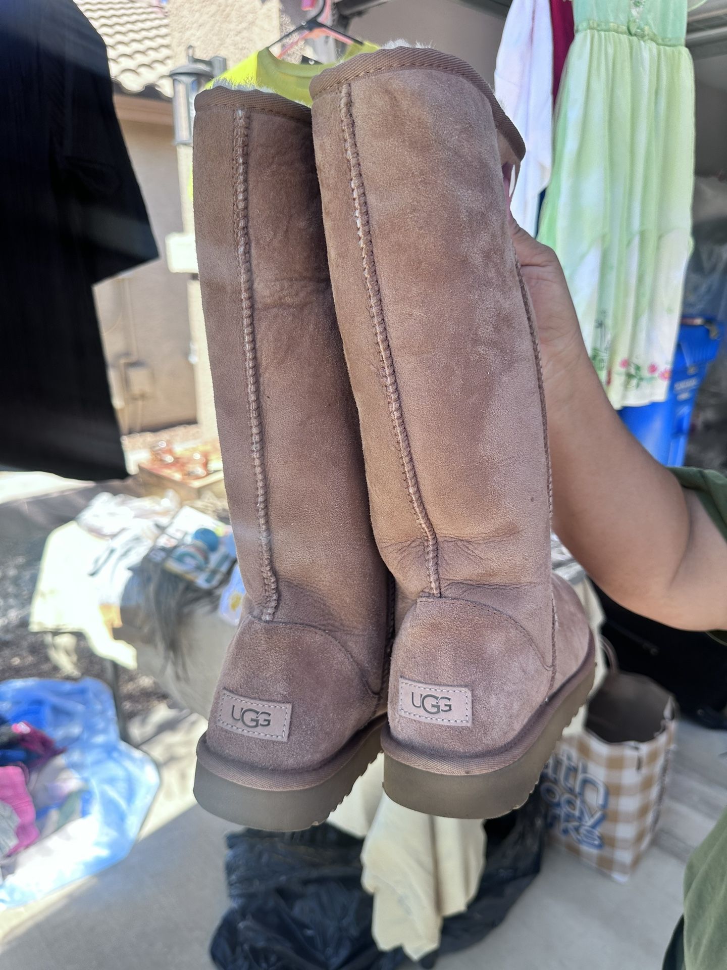 UGG Size 10 De Mujer $15