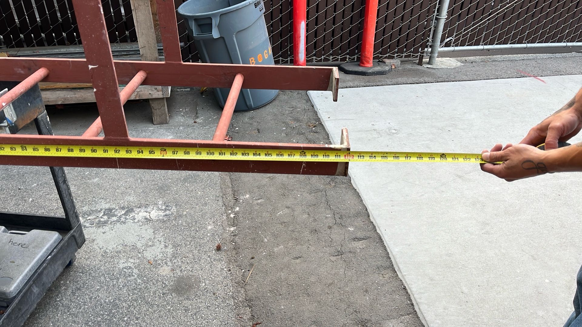 Steel Ladder Wall Mounted 