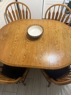 Juego De Comedor 4 Sillas VENDIDO