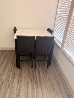 Counter Height Dining Table Set with 4 Chairs/Sectional