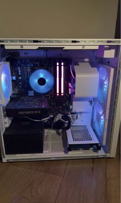 Selling my HP Omen 35L Gaming PC and Samsung Odyssey G7 OLED 32” monitor. Both are in great condition and work perfectly.