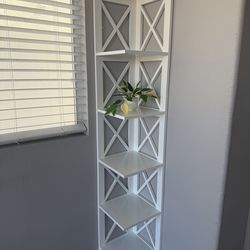 Decorative piece of furniture