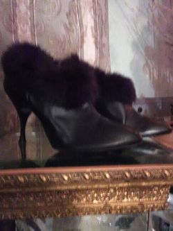 Black ankle boots, 6.5