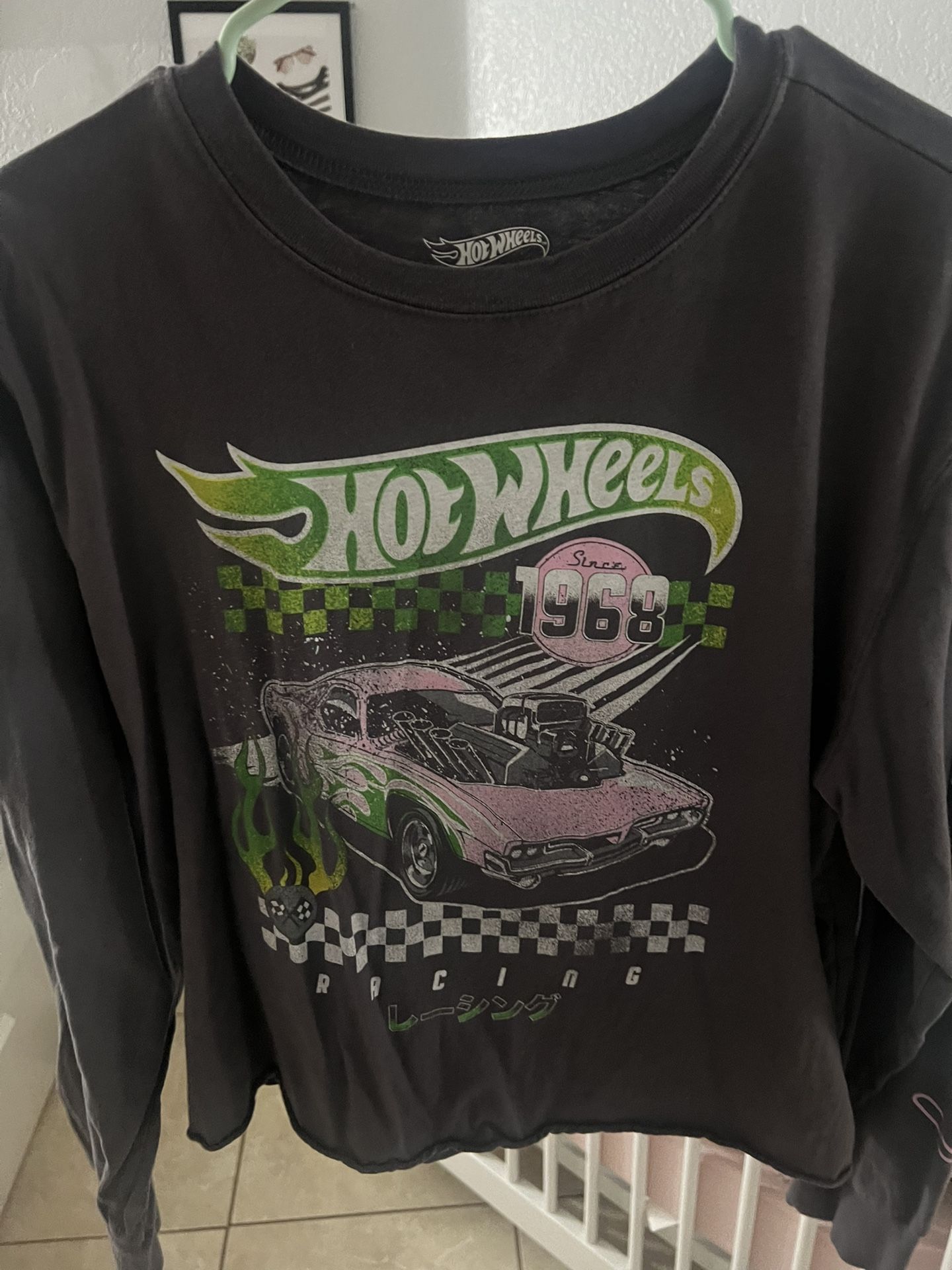 Women’s Long Sleeve