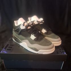 Air Jordan 4 Retro