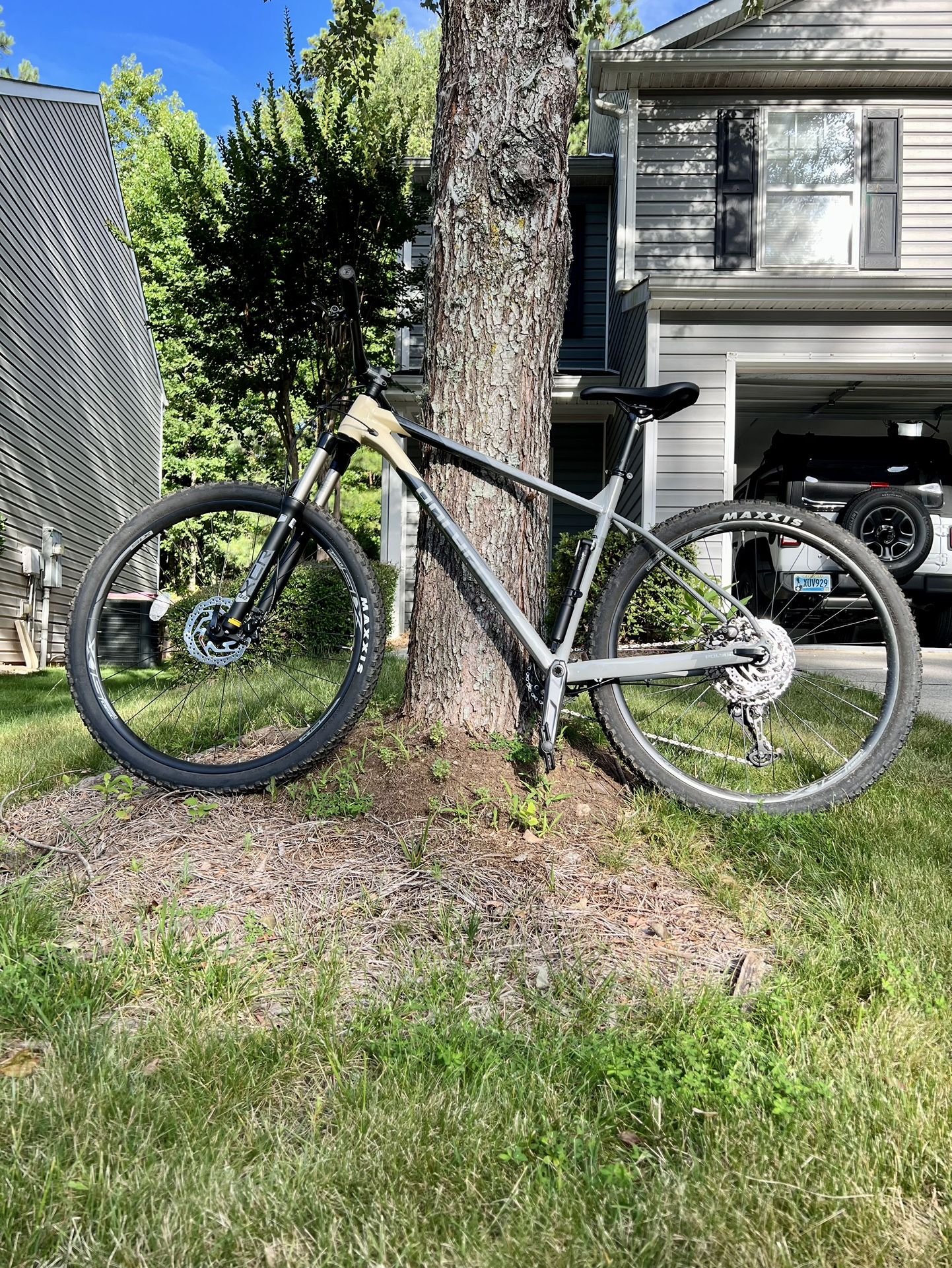 2021 POLYGON XTRADA 6 1X11 (SIZE: XL- 29INCH WHEEL)