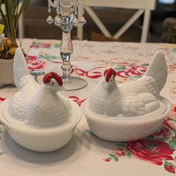 Two Vintage Beauties~Westmoreland White Milk Glass Hens On Nests~$20 Each Or $38 Together