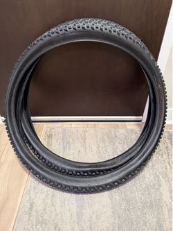 29er 29”x2.40” Tires Like New Bontrager Comp